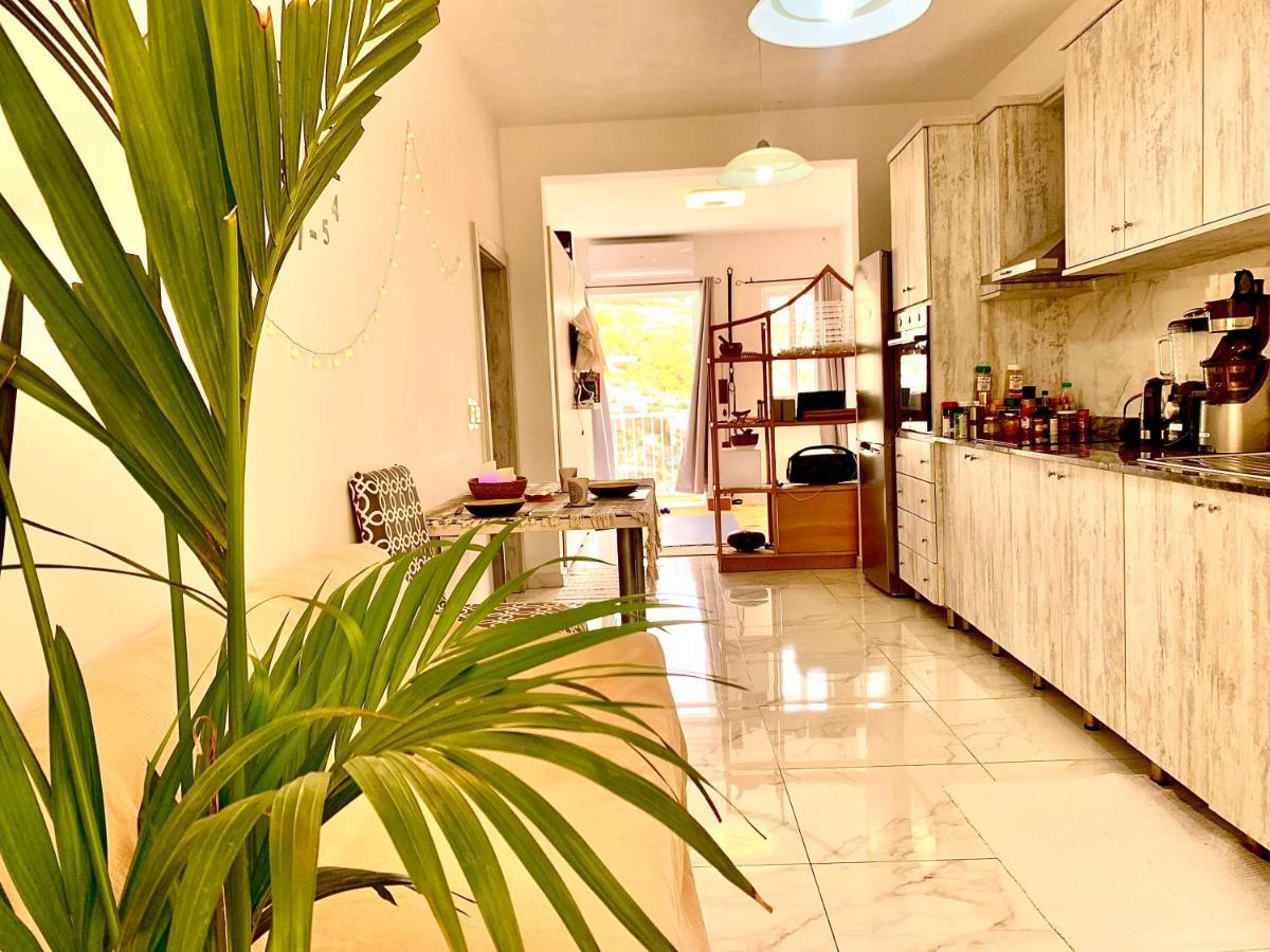 Private Bedroom With Balcony In A Shared Apartment At The Bay Of Xlendi Esterno foto